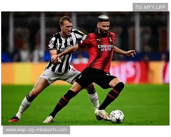 AC米兰阵地推进，吉鲁倒钩抽射点燃全场