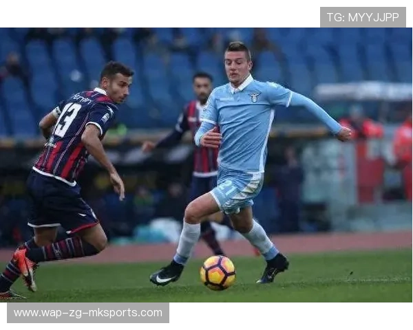 意甲都灵边线强攻稳扎稳打,不断创造制空权 意甲都灵边线强攻稳扎稳打,不断创造制空权